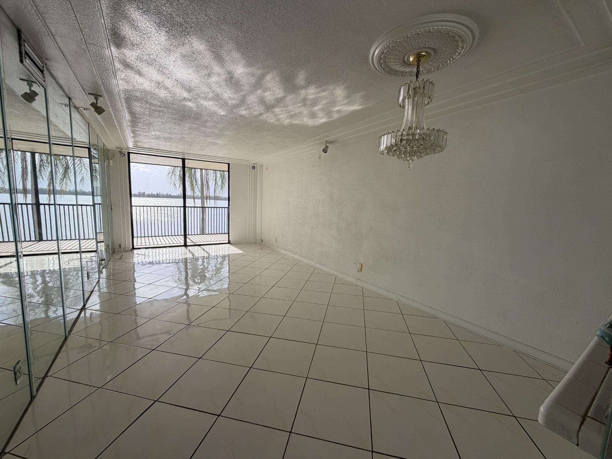 112 Lake Emerald Drive 203, Oakland Park, FL 33309 — photo 2 of 35