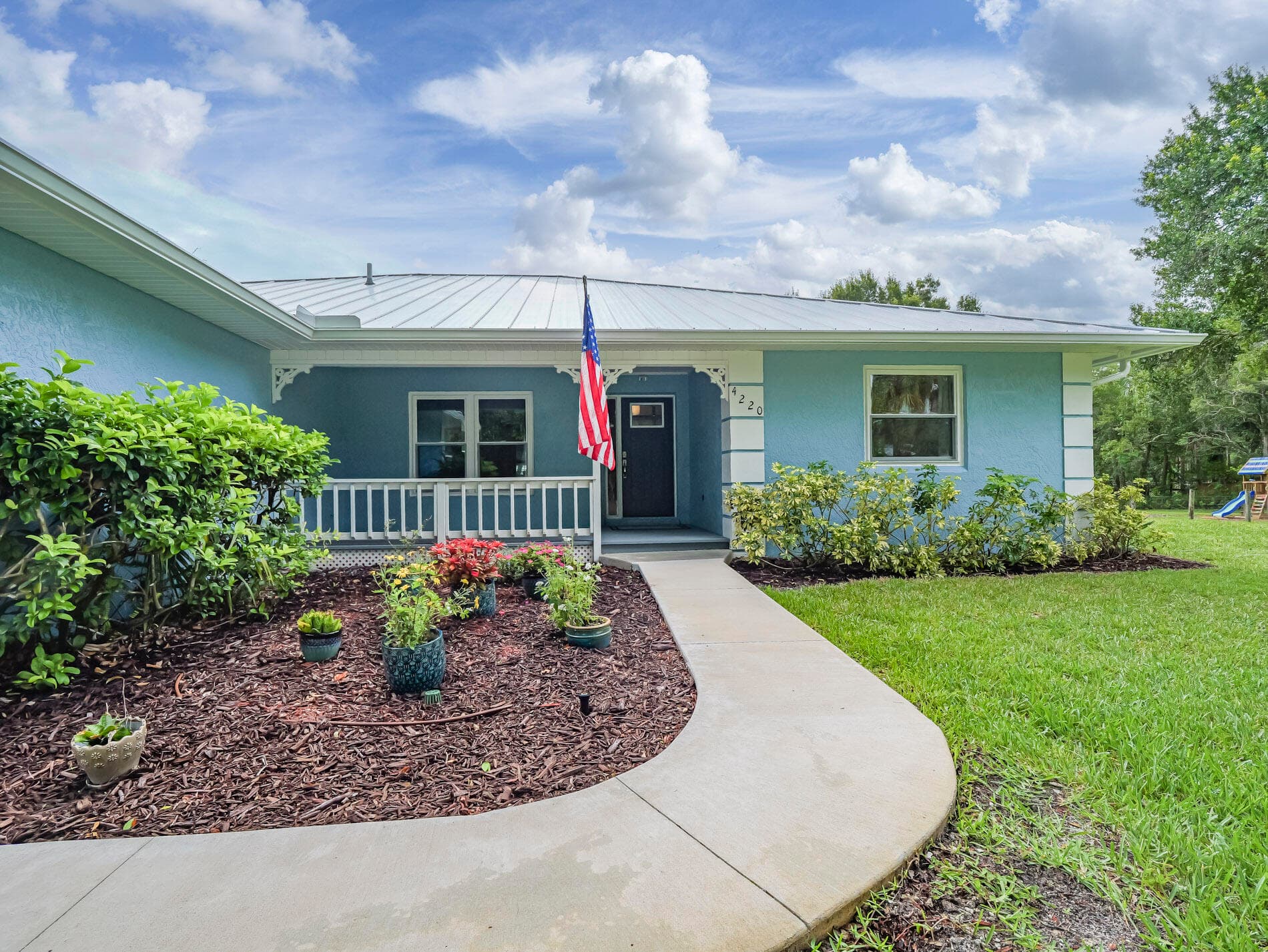 4220 70th Avenue, Vero Beach, FL 32967 — photo 3 of 72