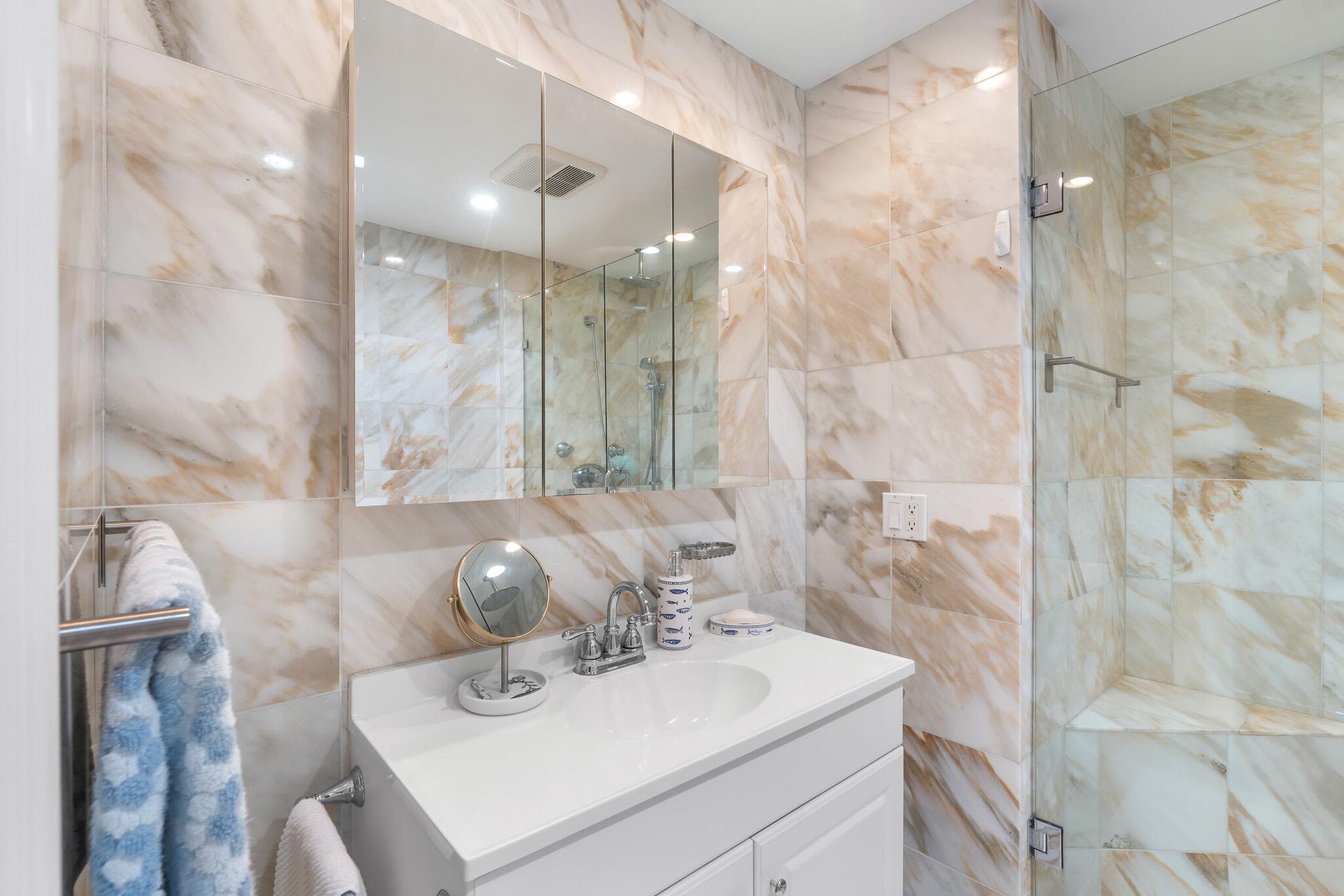 3200 NE 36th Street 806, Fort Lauderdale, FL 33308 — photo 11 of 50