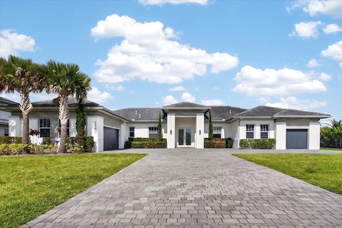 2010 Meadows Drive, Davie, FL 33324 — photo 3 of 51