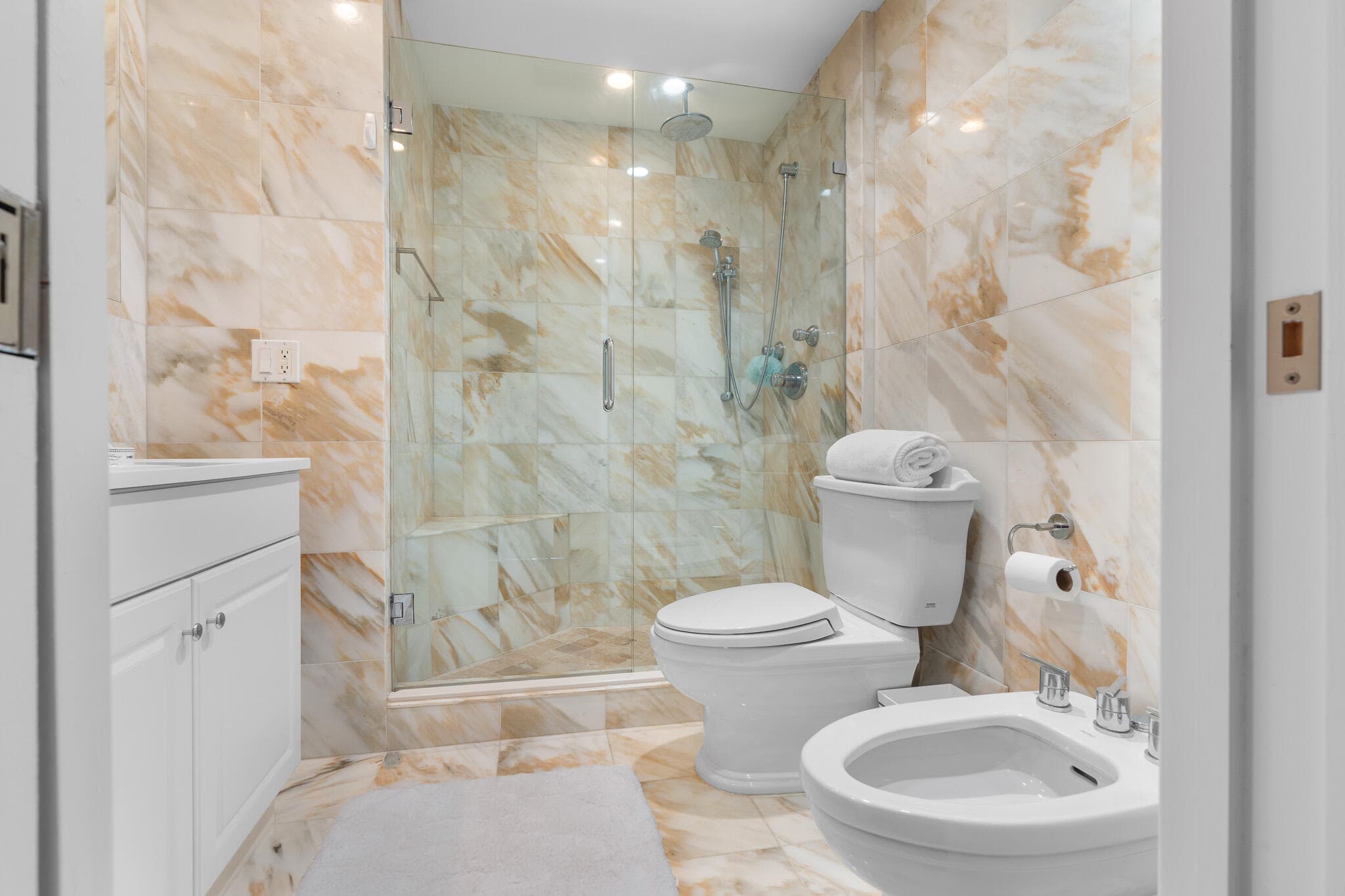 3200 NE 36th Street 806, Fort Lauderdale, FL 33308 — photo 12 of 50