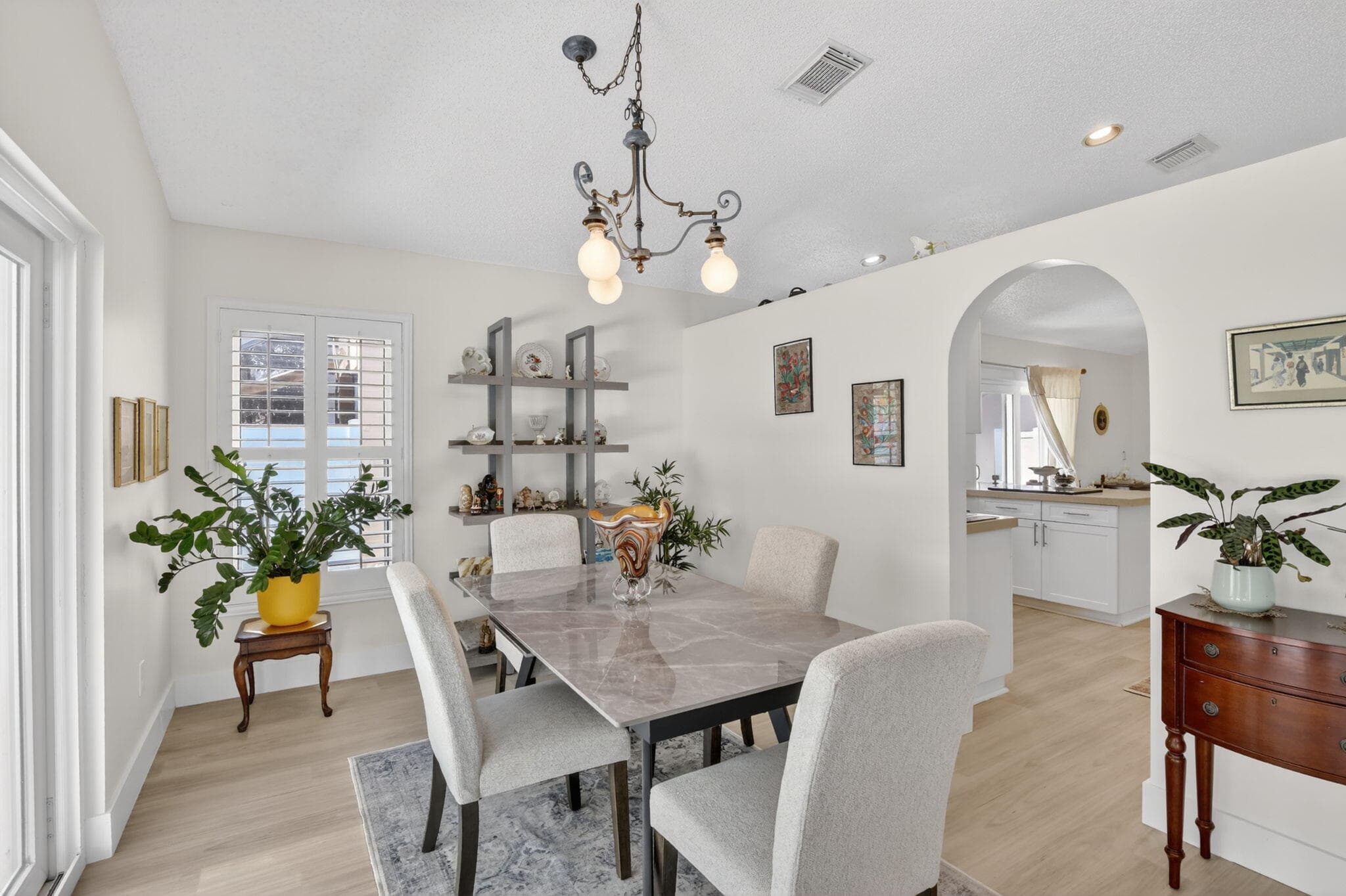 Single Family Residence in Pembroke Pines — photo 11 of 64