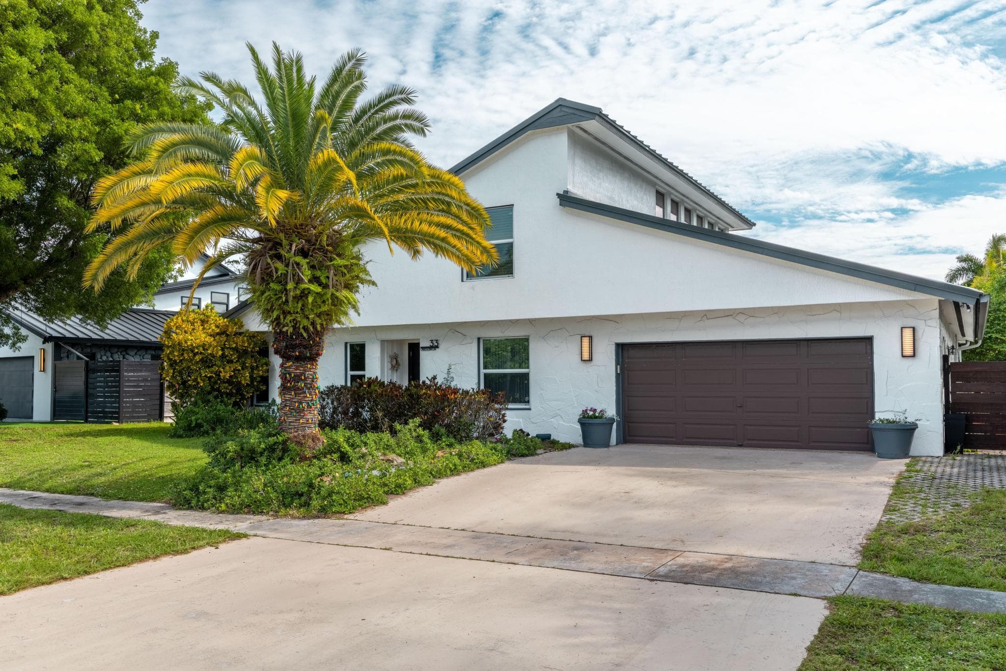 33 Oregon Lane, Boca Raton, FL 33487 — photo 2 of 46