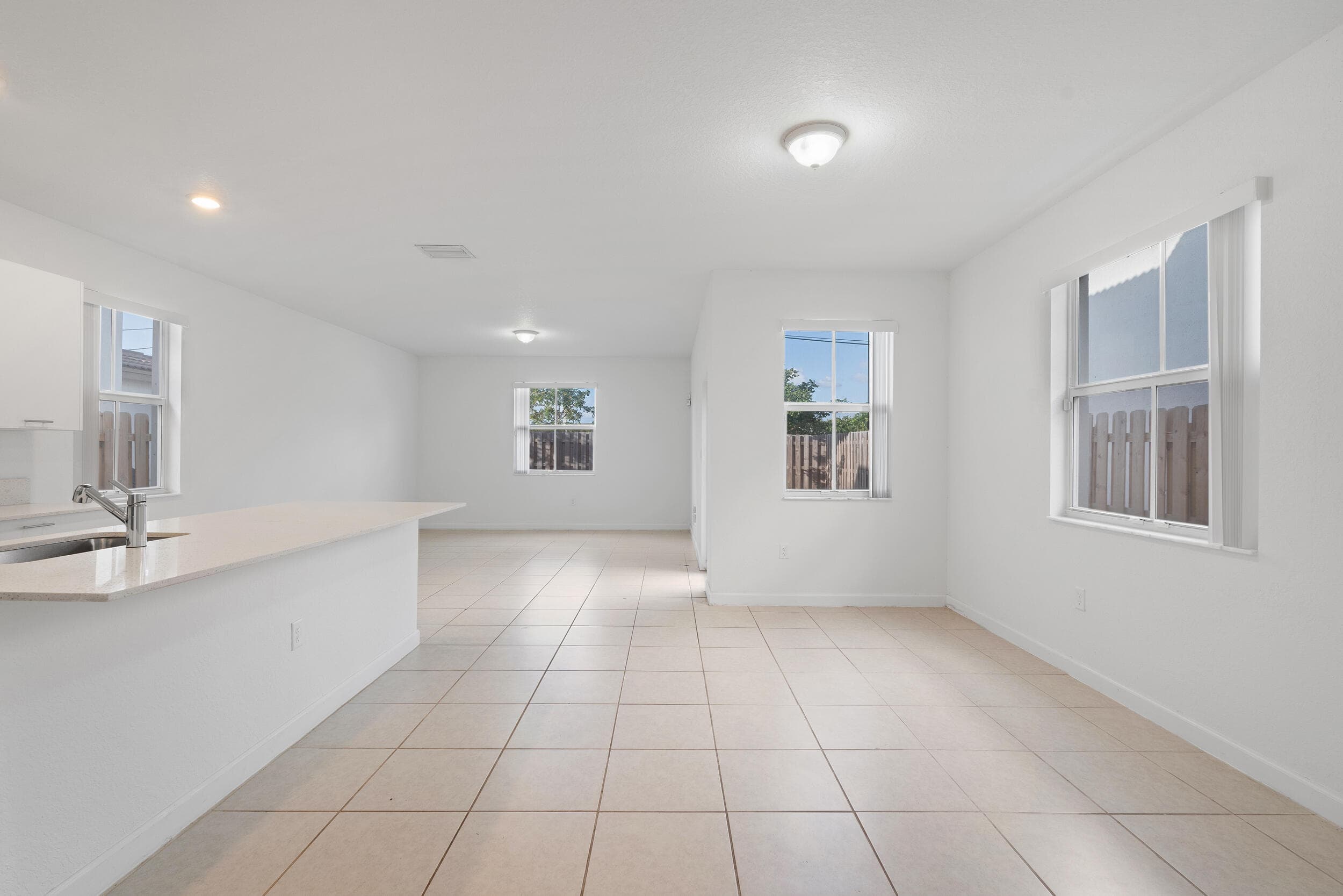 2405 NW 131st Circle, Miami, FL 33167 — photo 7 of 29