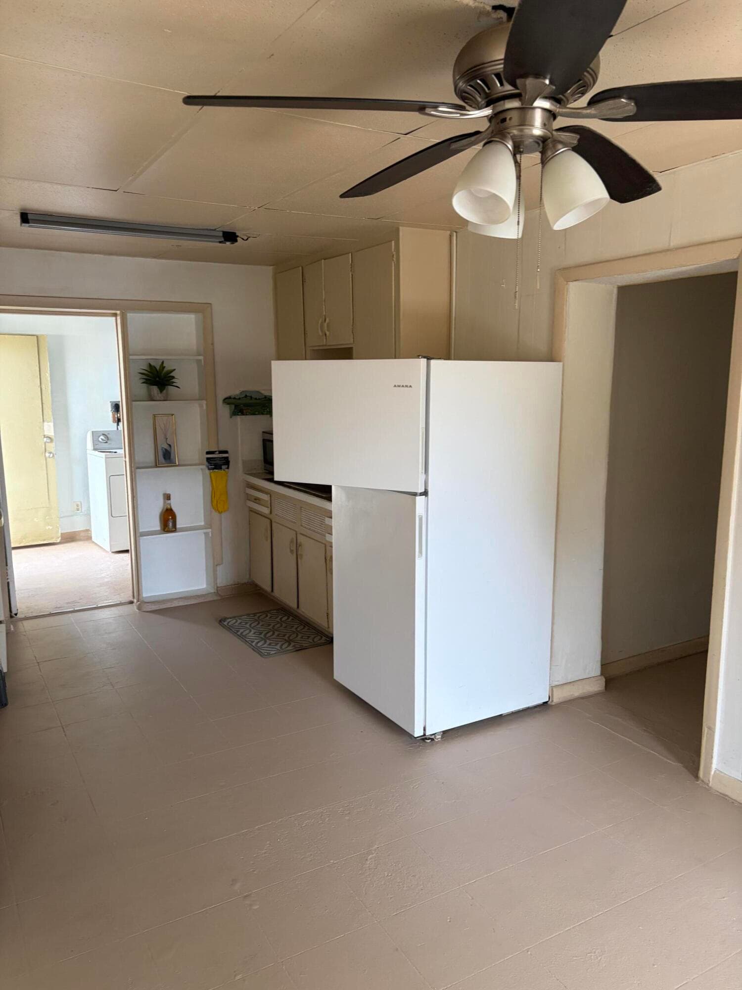198 SE 4th Street, Delray Beach, FL 33483 — photo 3 of 15