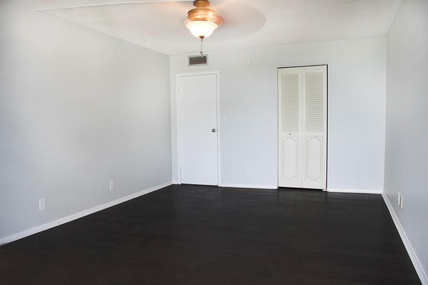 800 Parkview Drive 411, Hallandale Beach, FL 33009 — photo 8 of 18