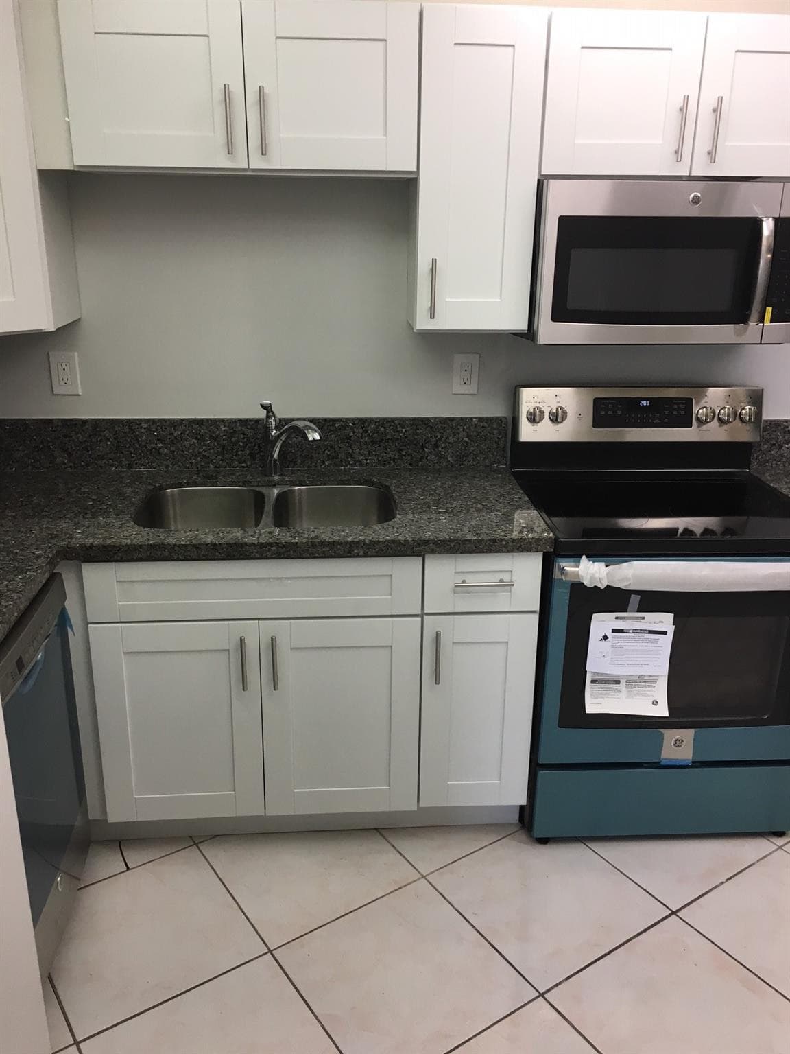 800 Parkview Drive 411, Hallandale Beach, FL 33009 — photo 12 of 18
