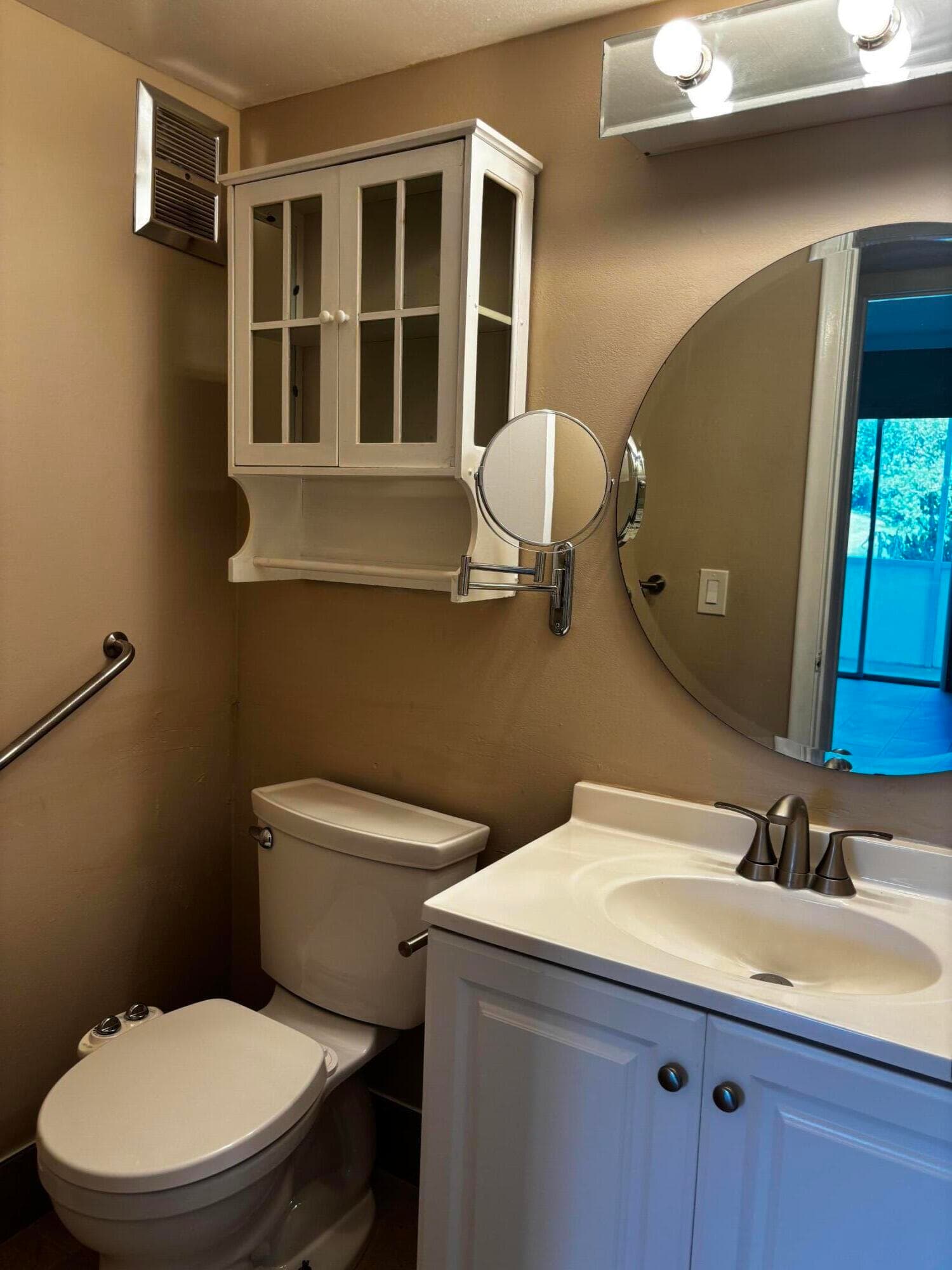 245 Northampton M, West Palm Beach, FL 33417 — photo 11 of 14