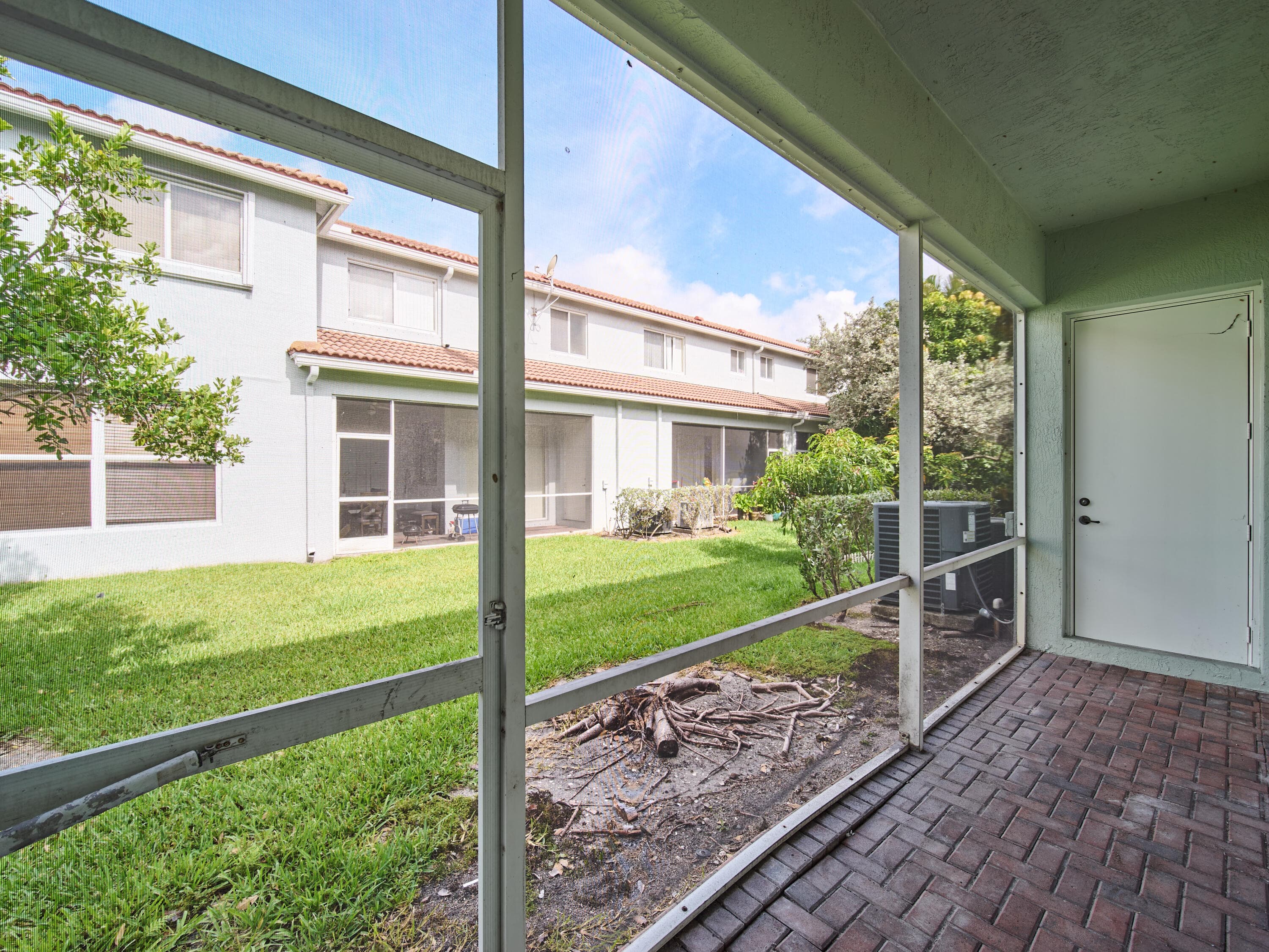 2052 Oakhurst Way, Riviera Beach, FL 33404 — photo 21 of 36