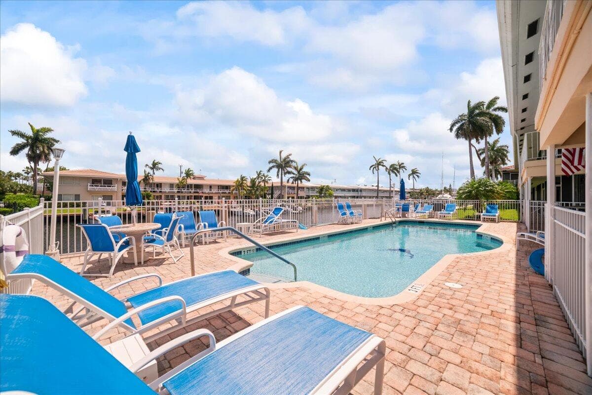2864 NE 33rd Court 205, Fort Lauderdale, FL 33306 — photo 27 of 39