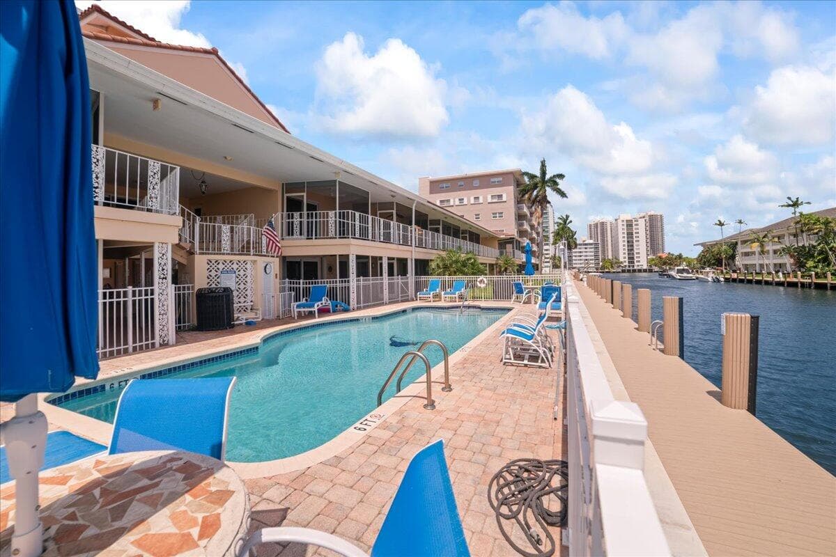 2864 NE 33rd Court 205, Fort Lauderdale, FL 33306 — photo 33 of 39