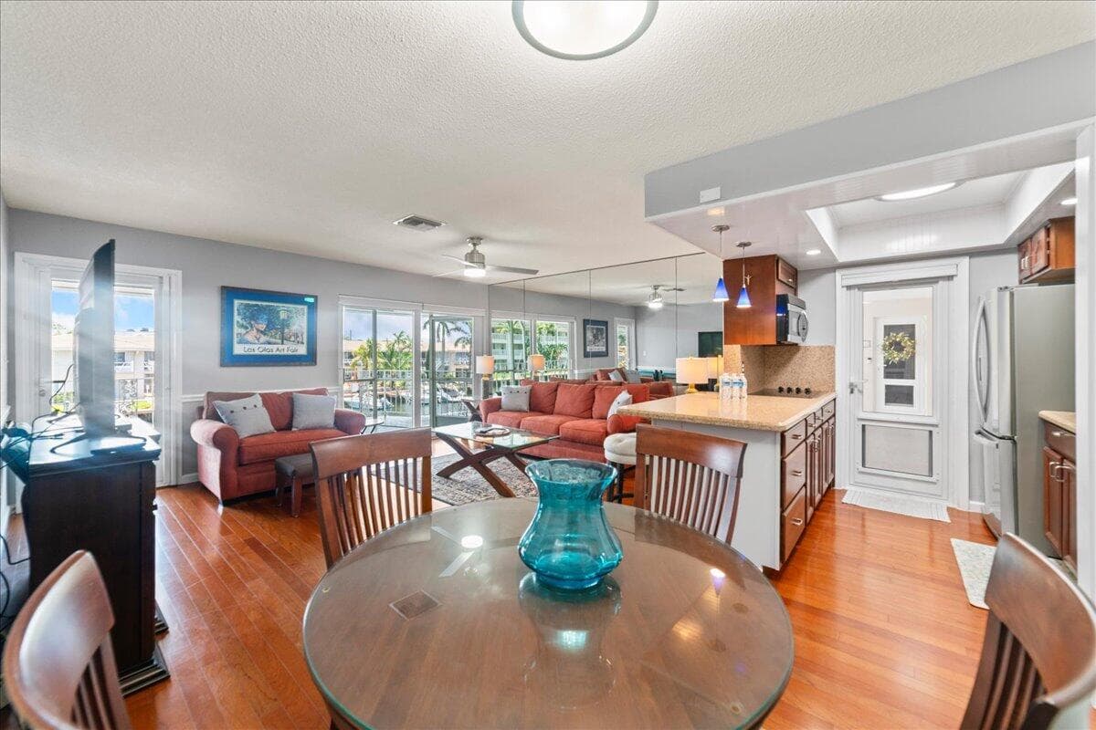 2864 NE 33rd Court 205, Fort Lauderdale, FL 33306 — photo 8 of 39