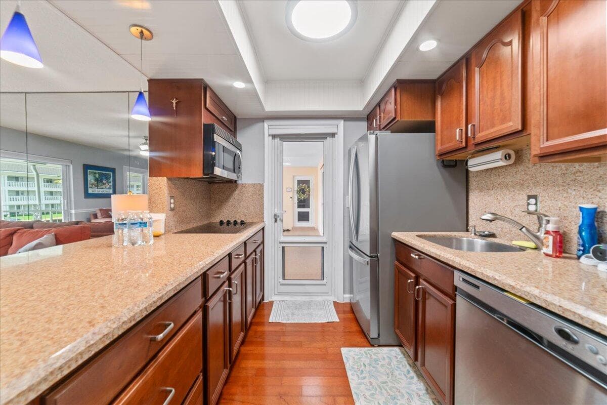 2864 NE 33rd Court 205, Fort Lauderdale, FL 33306 — photo 10 of 39