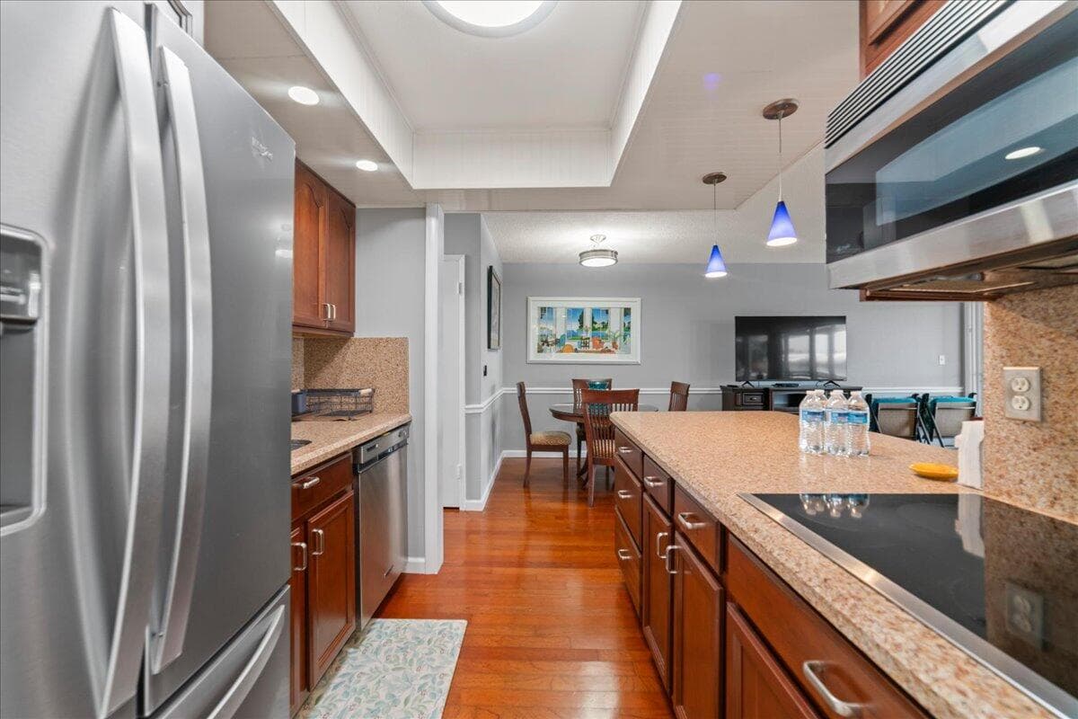 2864 NE 33rd Court 205, Fort Lauderdale, FL 33306 — photo 11 of 39