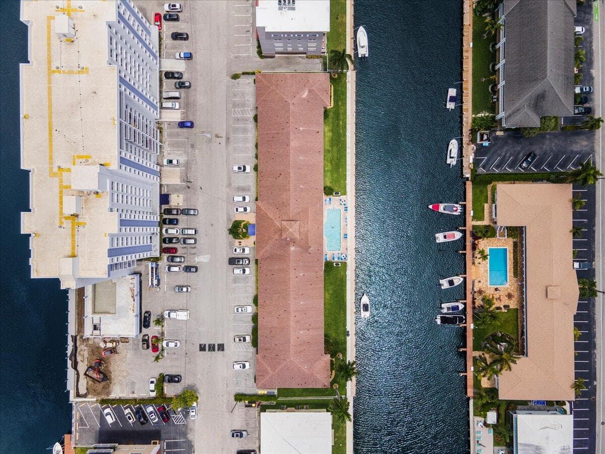 2864 NE 33rd Court 205, Fort Lauderdale, FL 33306 — photo 37 of 39