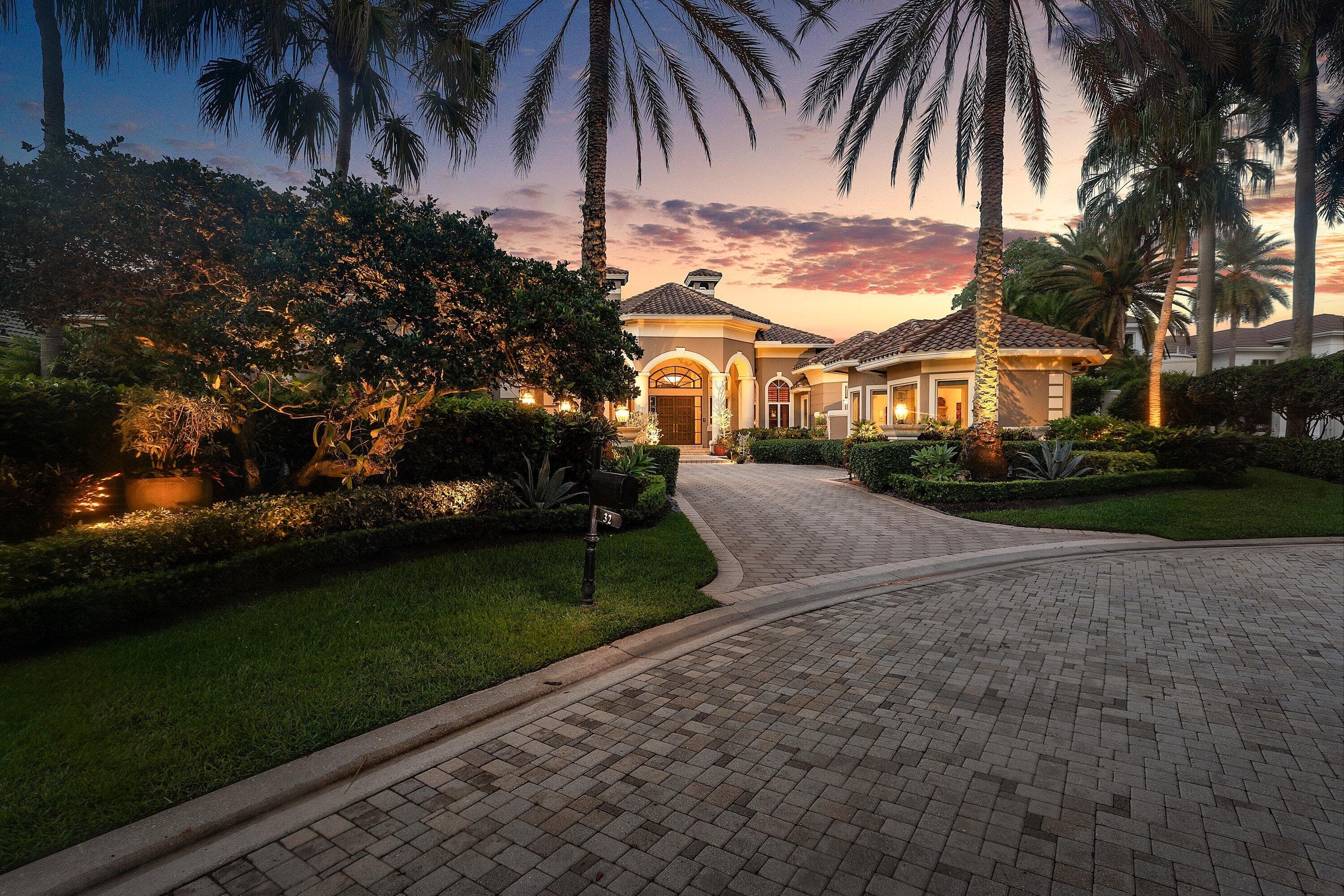 32 Saint Thomas Drive, Palm Beach Gardens, FL 33418 — photo 24 of 78