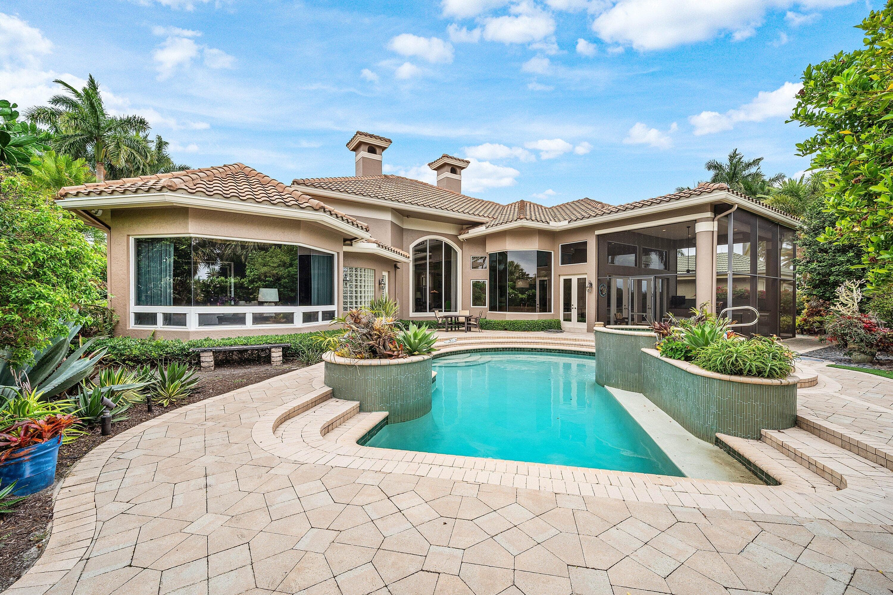 32 Saint Thomas Drive, Palm Beach Gardens, FL 33418 — photo 30 of 78
