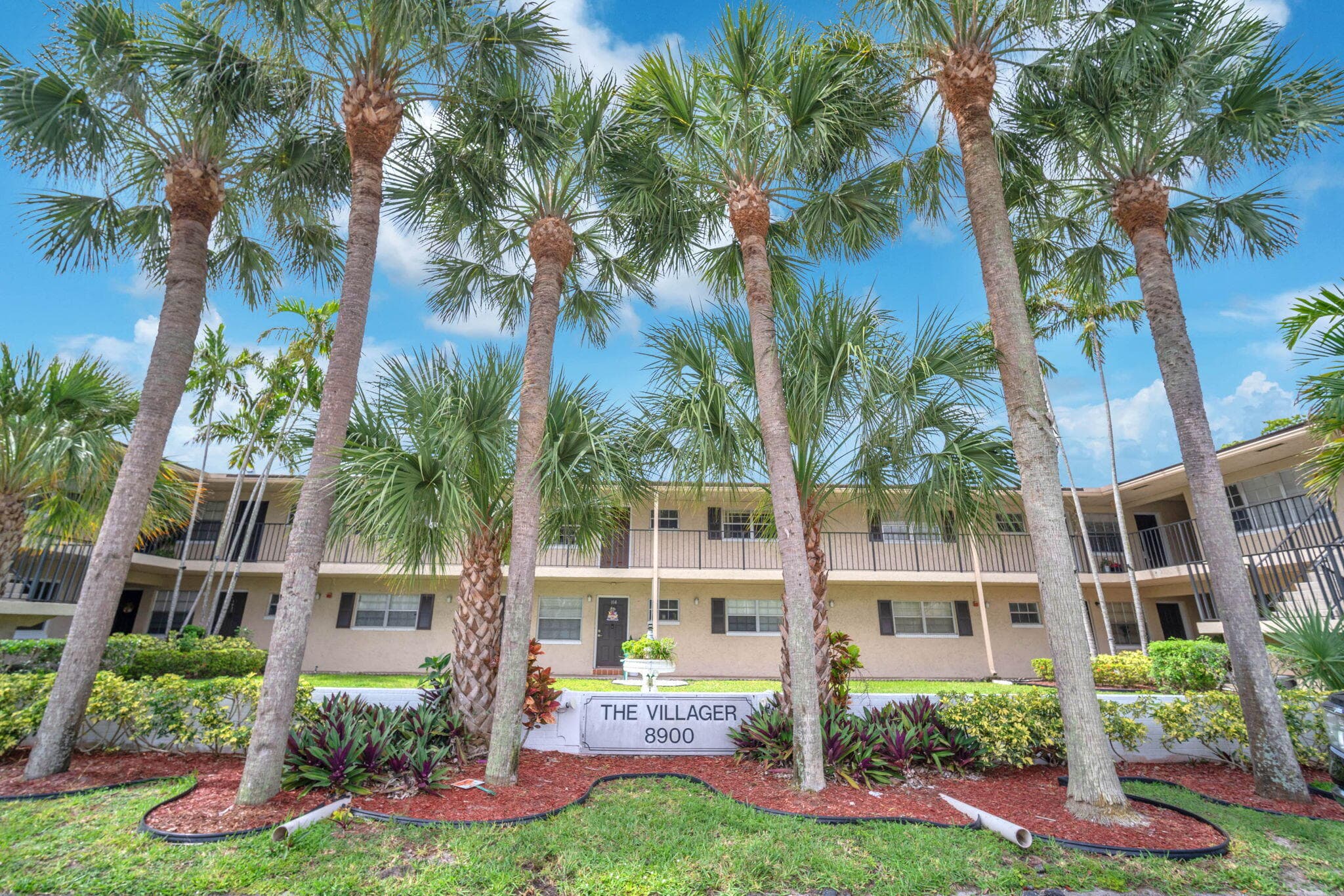 8900 W Sample Road 204, Coral Springs, FL 33065 — photo 1 of 28