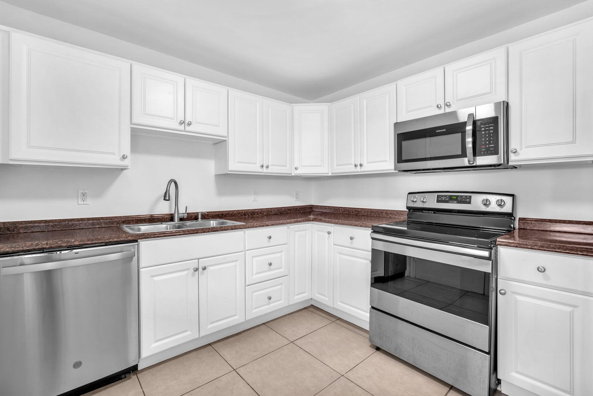 8900 W Sample Road 204, Coral Springs, FL 33065 — photo 5 of 28