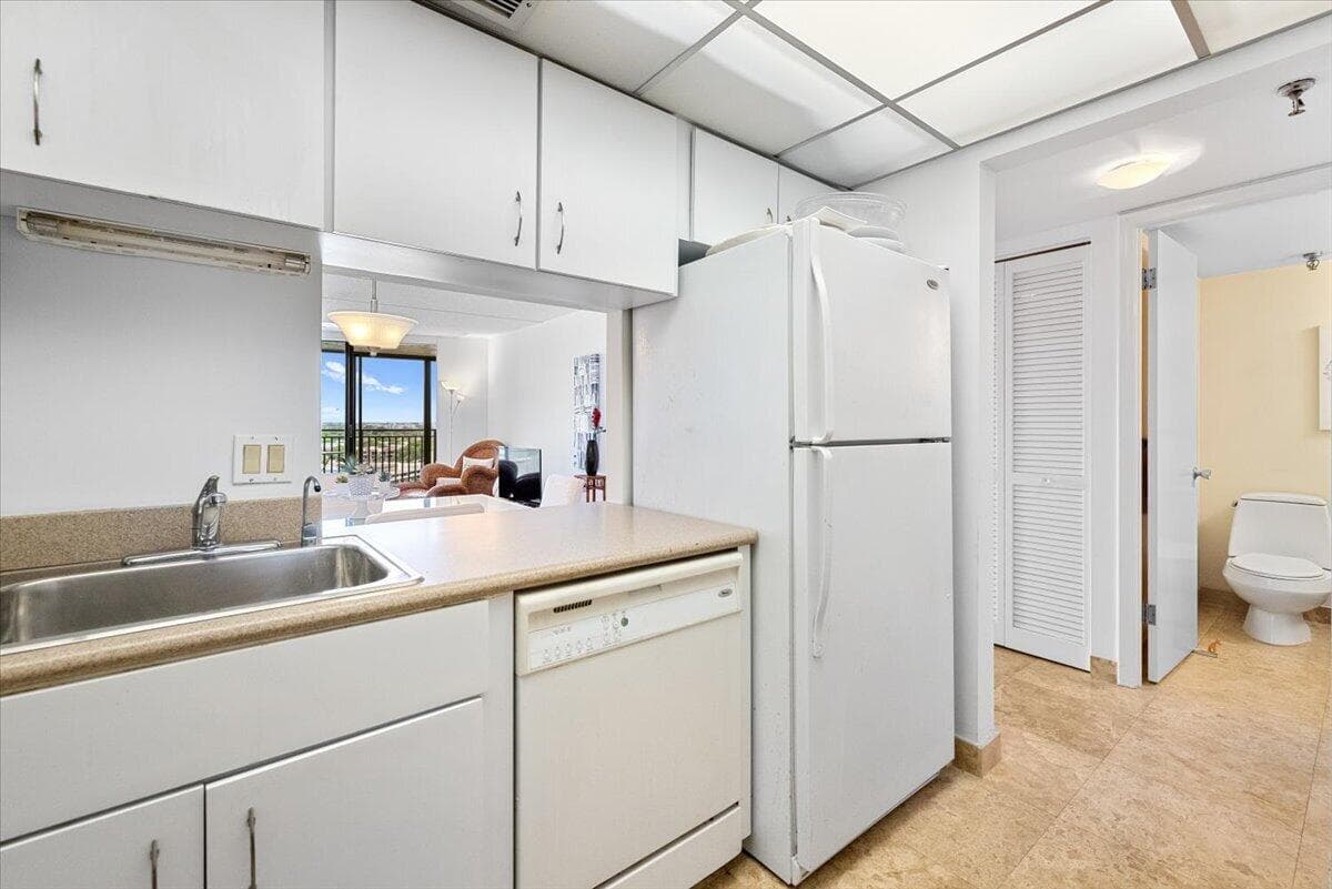 3912 S Ocean Boulevard 1211, Highland Beach, FL 33487 — photo 33 of 55