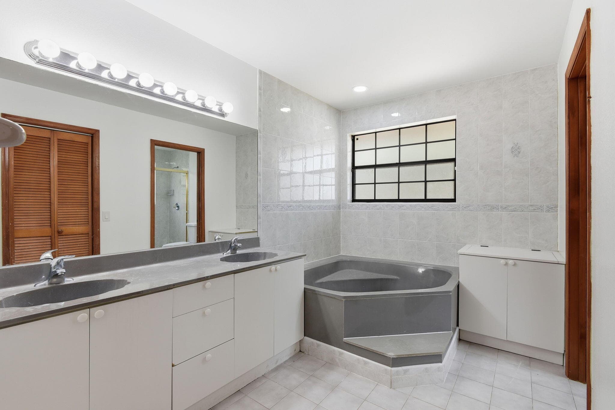 16101 SW 153rd Avenue, Miami, FL 33187 — photo 30 of 43