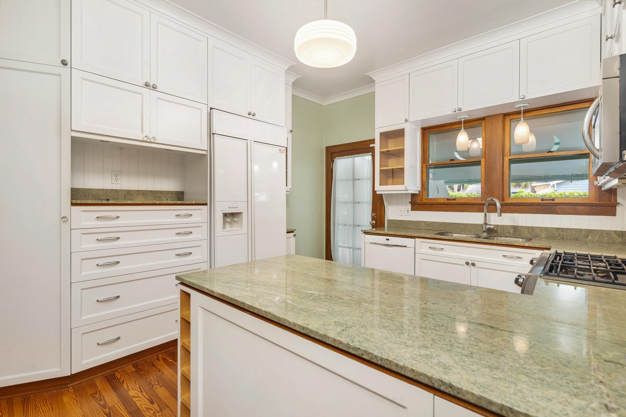 800 Kanuga Drive, West Palm Beach, FL 33401 — photo 11 of 34