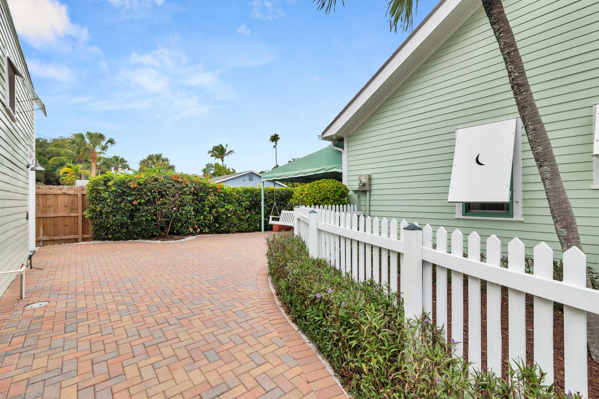 800 Kanuga Drive, West Palm Beach, FL 33401 — photo 24 of 34