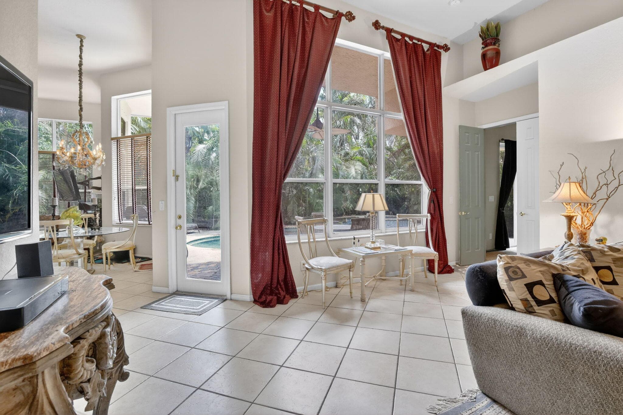 8106 N Savannah Circle, Davie, FL 33328 — photo 13 of 50
