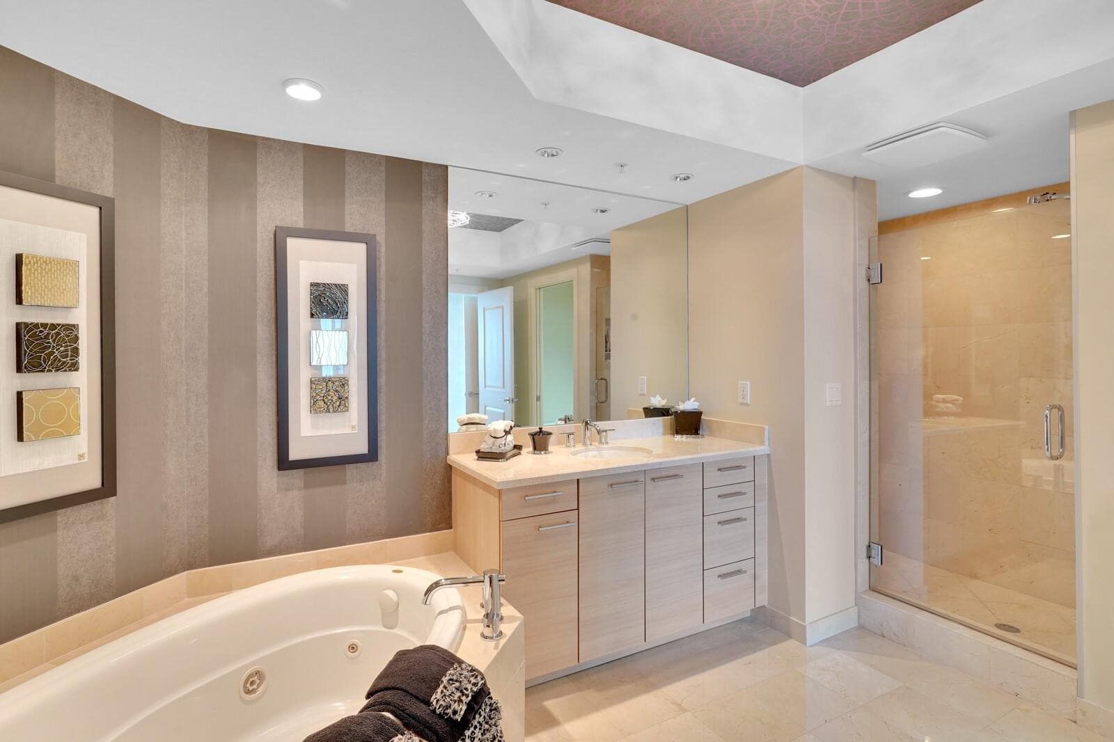 1 N Ocean Boulevard 607, Pompano Beach, FL 33062 — photo 31 of 70