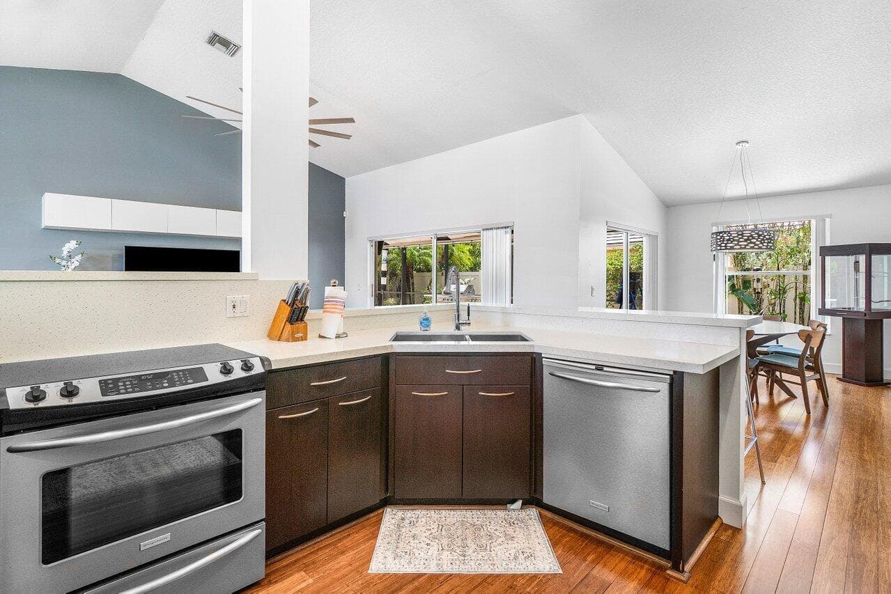2470 Sandstone Court, Wellington, FL 33414 — photo 9 of 50