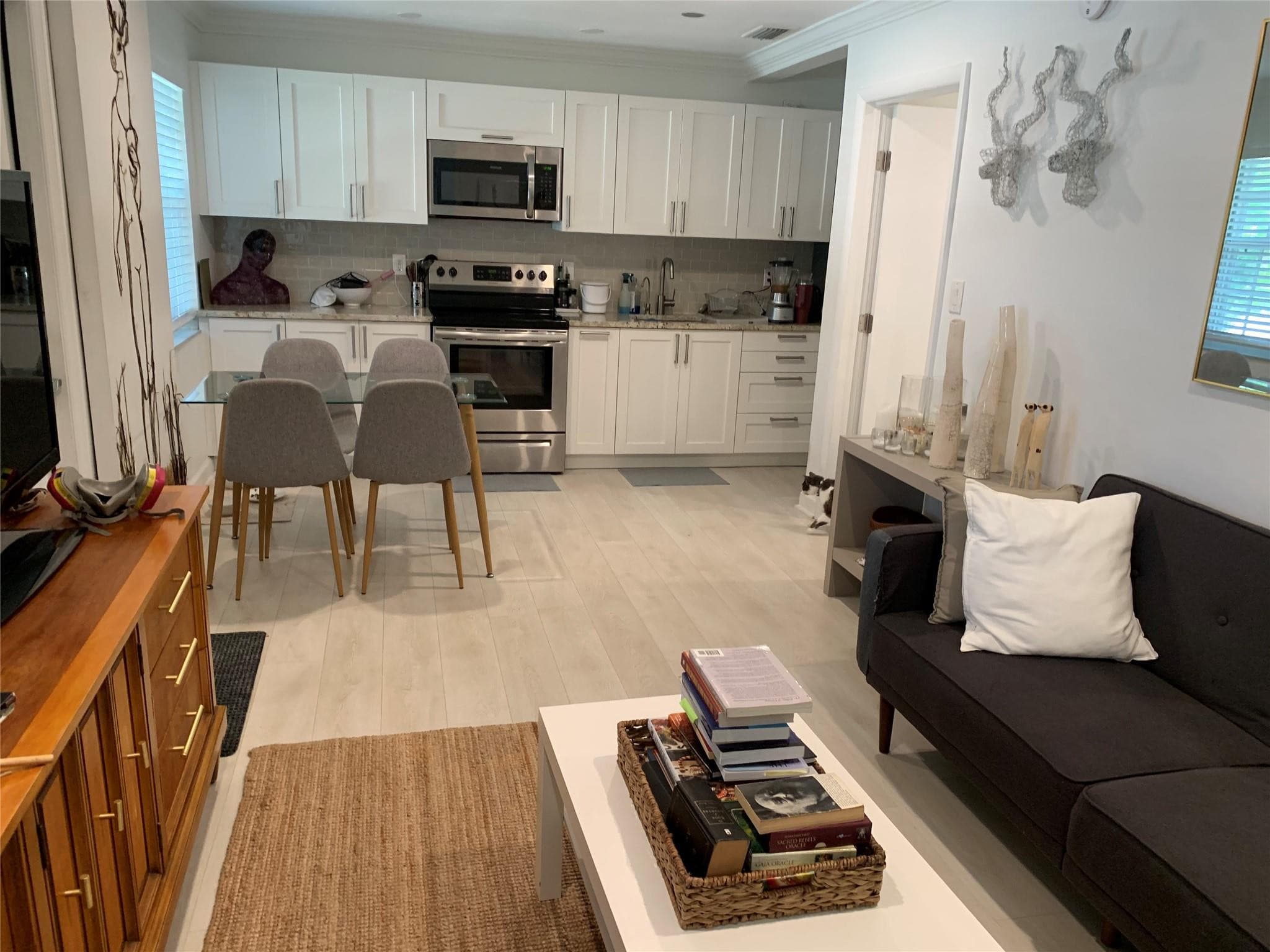 801 SW 10th Street 2, Fort Lauderdale, FL 33315 — photo 5 of 33