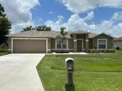 5525 NW North Lundy Circle NW, Port St. Lucie, FL 34986 — photo 1 of 11