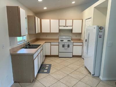 5525 NW North Lundy Circle NW, Port St. Lucie, FL 34986 — photo 3 of 11