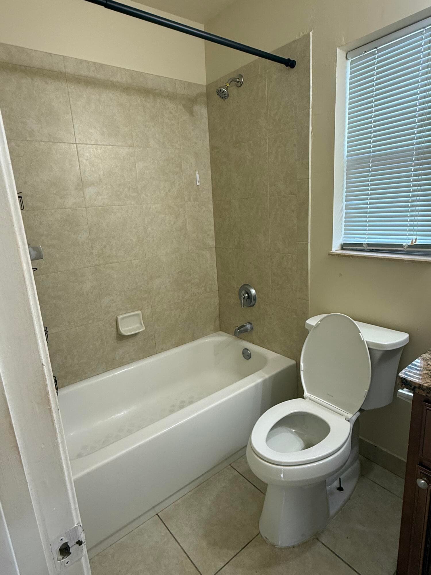 578 NE 20th Street 10e, Wilton Manors, FL 33305 — photo 12 of 14