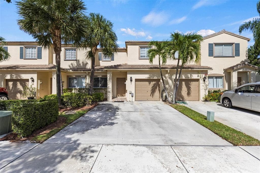 4722 Lago Vista Drive, Coconut Creek, FL 33073 — photo 2 of 15