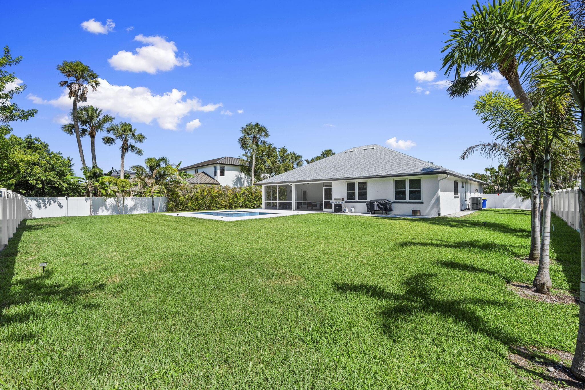 8361 SE Pilots Cove Terrace, Hobe Sound, FL 33455 — photo 11 of 32