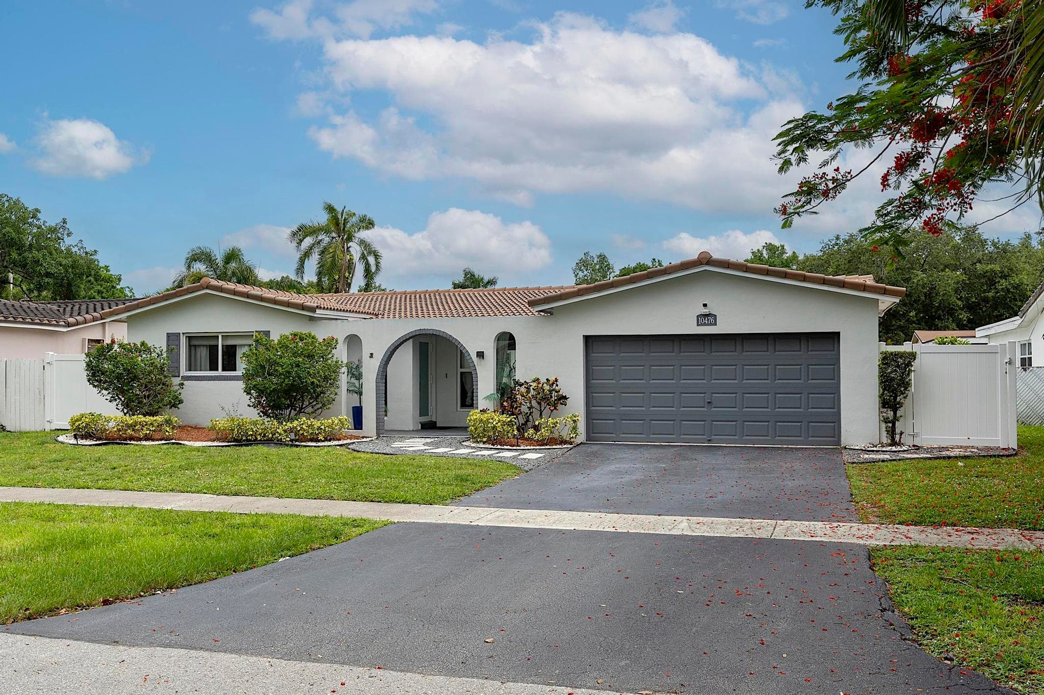 10476 NW 3rd Street, Plantation, FL 33324 — photo 2 of 44
