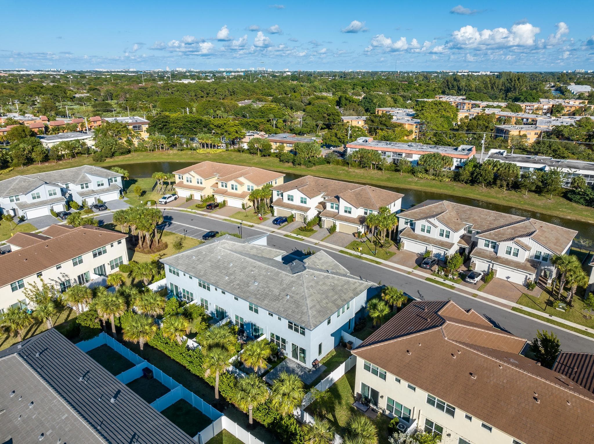 4364 Veleiros Avenue, Deerfield Beach, FL 33064 — photo 1 of 47