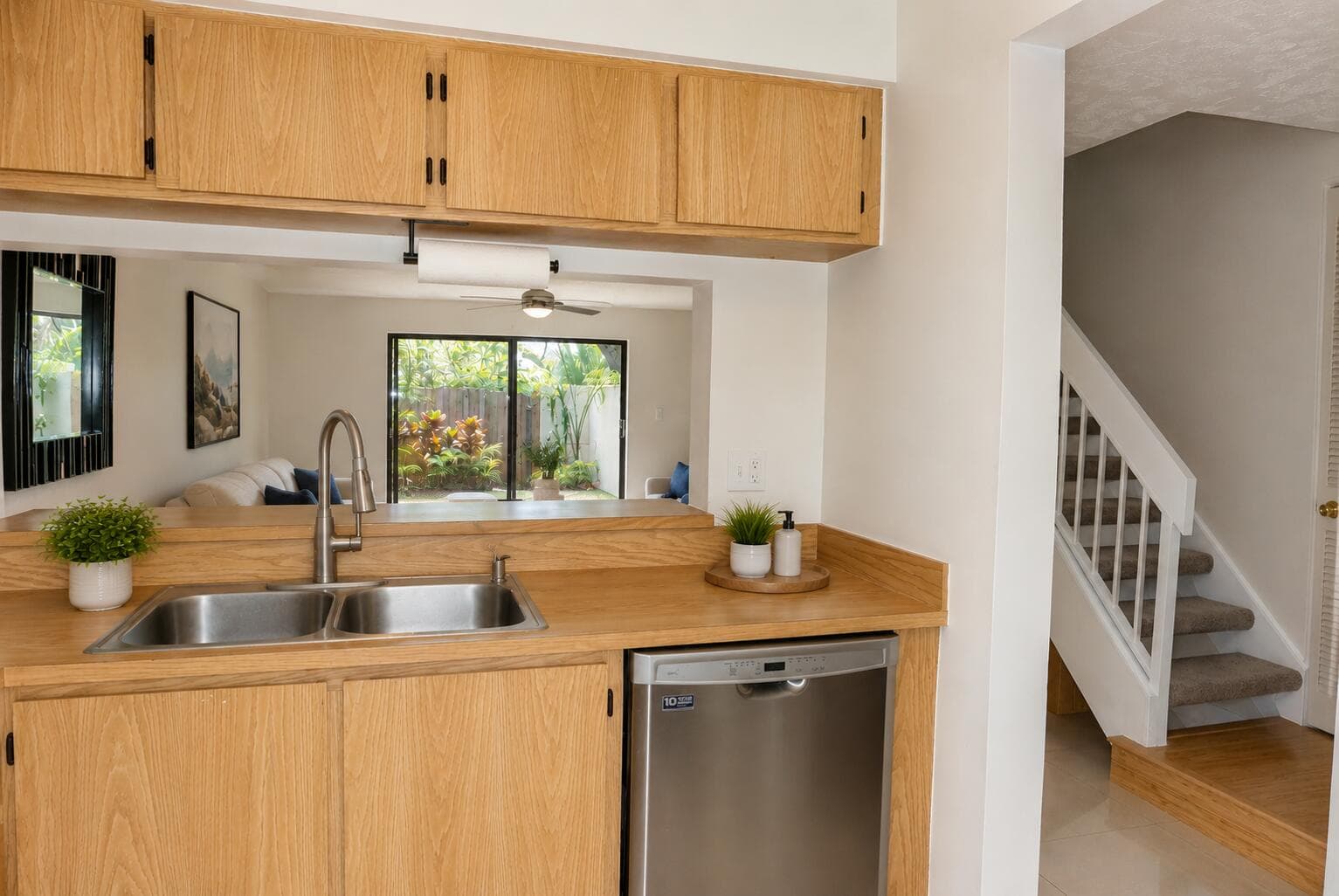 3062 S Oakland Forest Drive 203, Oakland Park, FL 33309 — photo 8 of 11