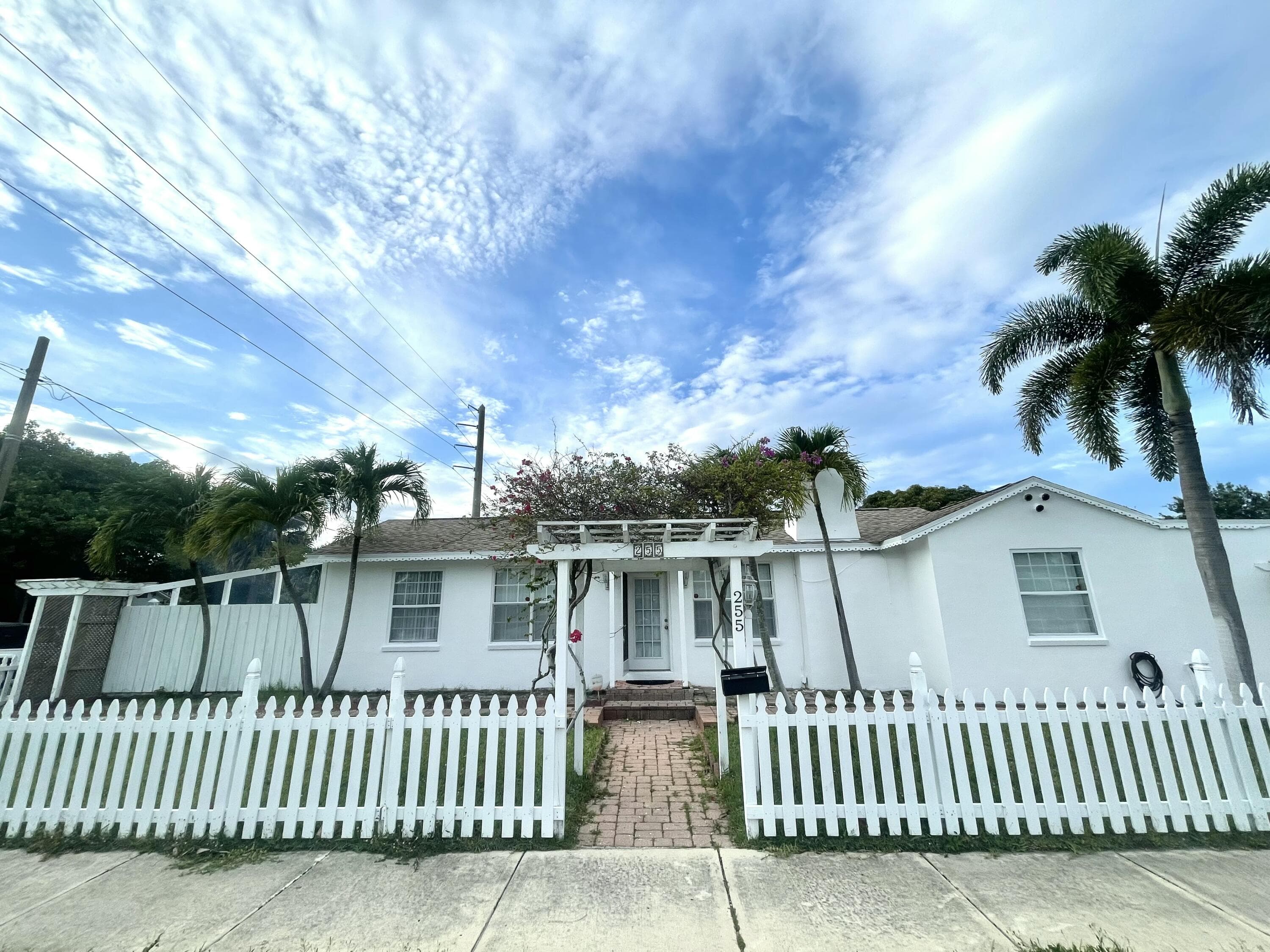 255 Foresteria Drive, Lake Park, FL 33403 — photo