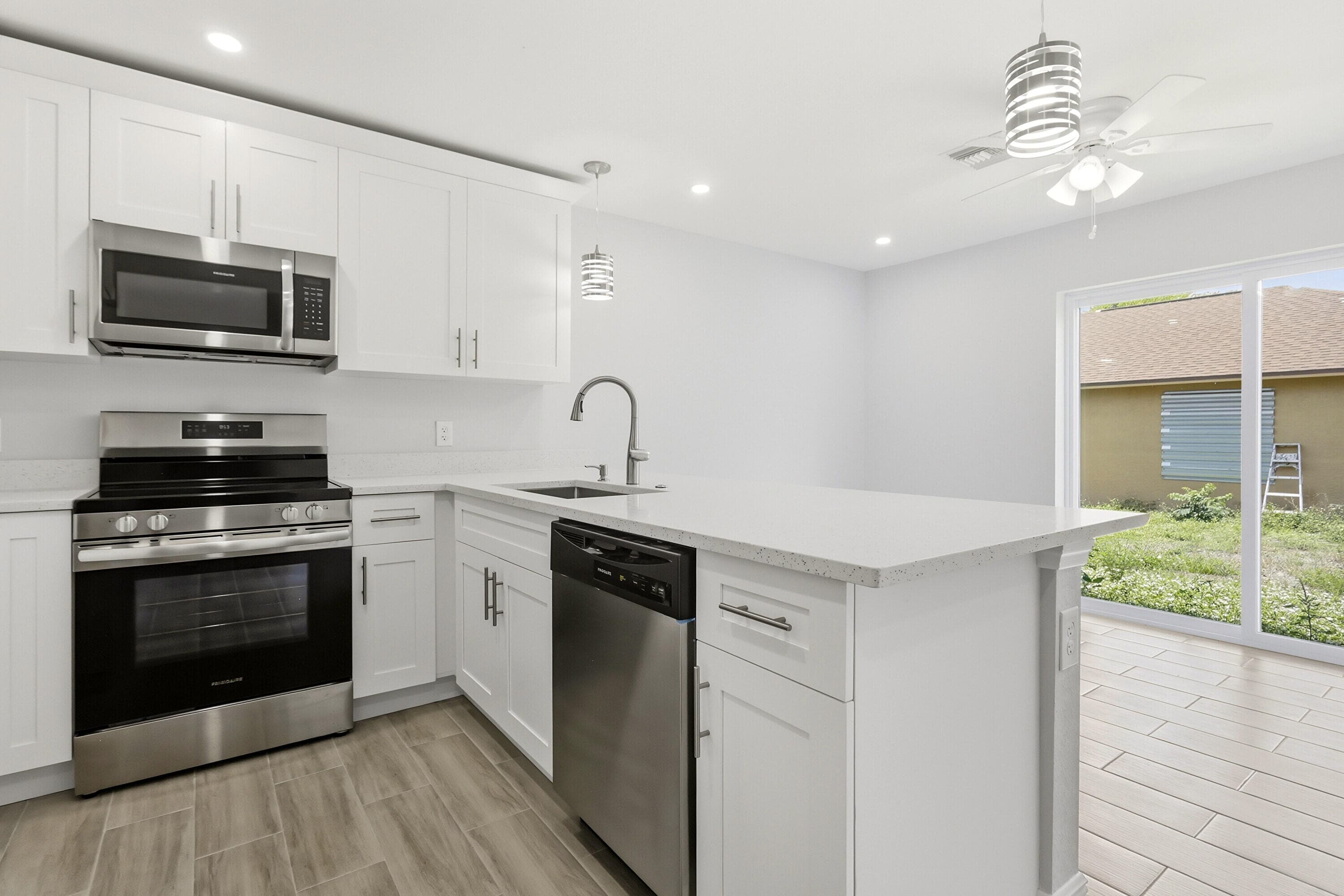 2955 Dunbar Street Unit A, Fort Myers, FL 33916 — photo 4 of 19