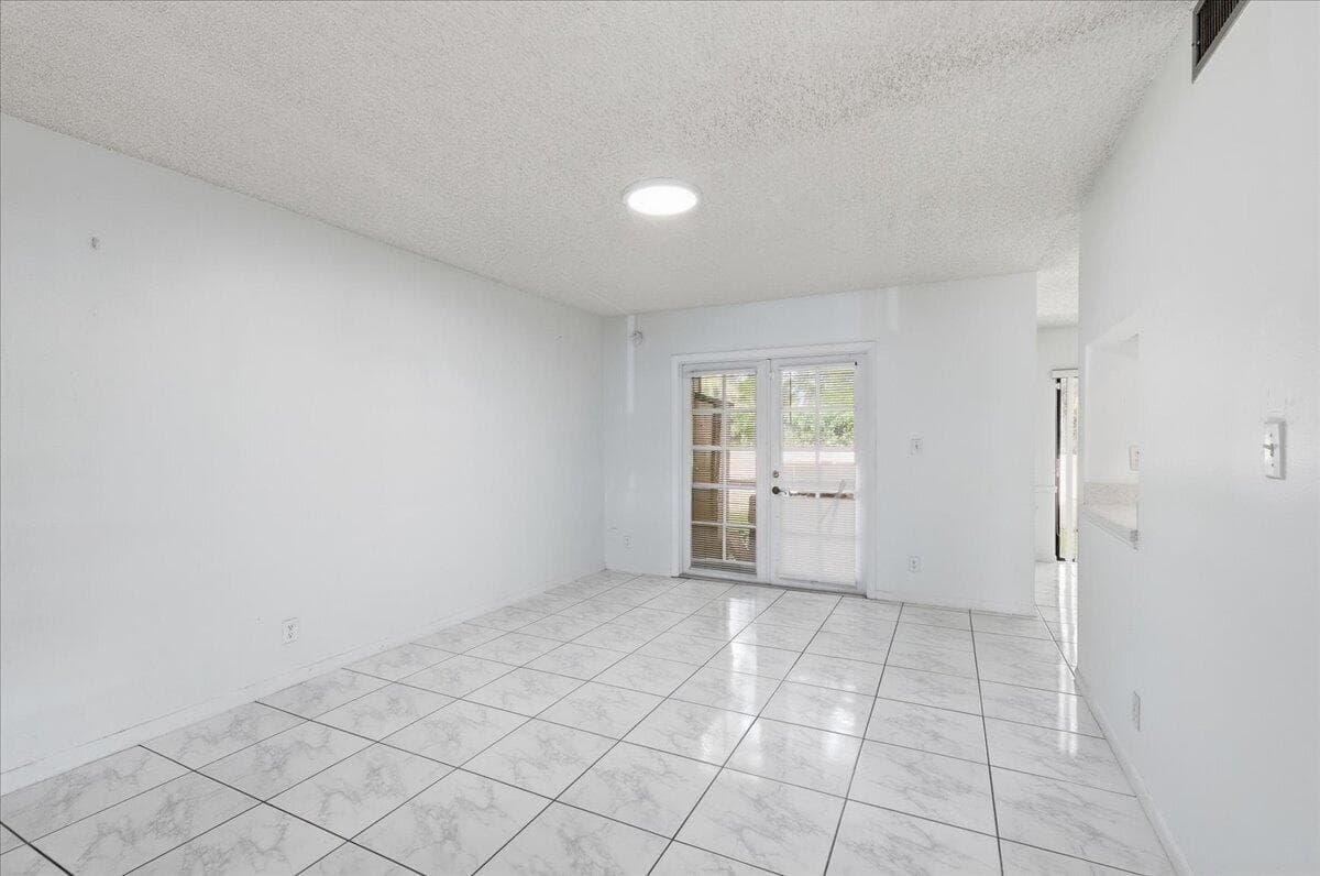9985 W Atlantic Boulevard 9985, Coral Springs, FL 33071 — photo 3 of 36