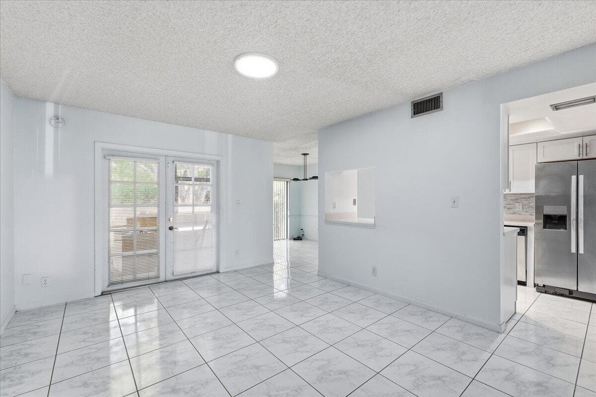 9985 W Atlantic Boulevard 9985, Coral Springs, FL 33071 — photo 2 of 36