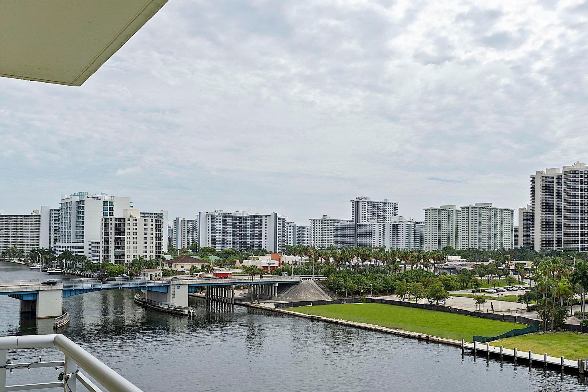 2900 NE 30th Street Apt 8j, Fort Lauderdale, FL 33306 — photo 2 of 46