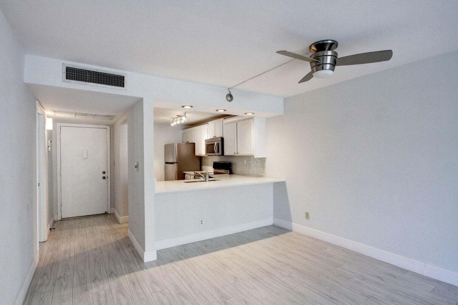 11 Royal Palm Way 1040, Boca Raton, FL 33432 — photo 16 of 33