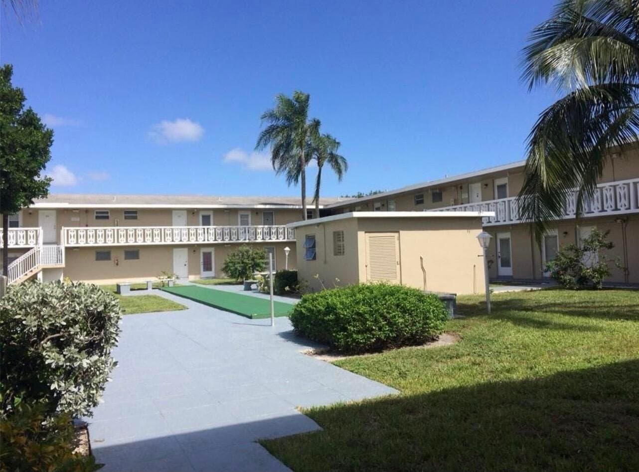 3300 NE 10th Terrace 1, Pompano Beach, FL 33064 — photo 4 of 18