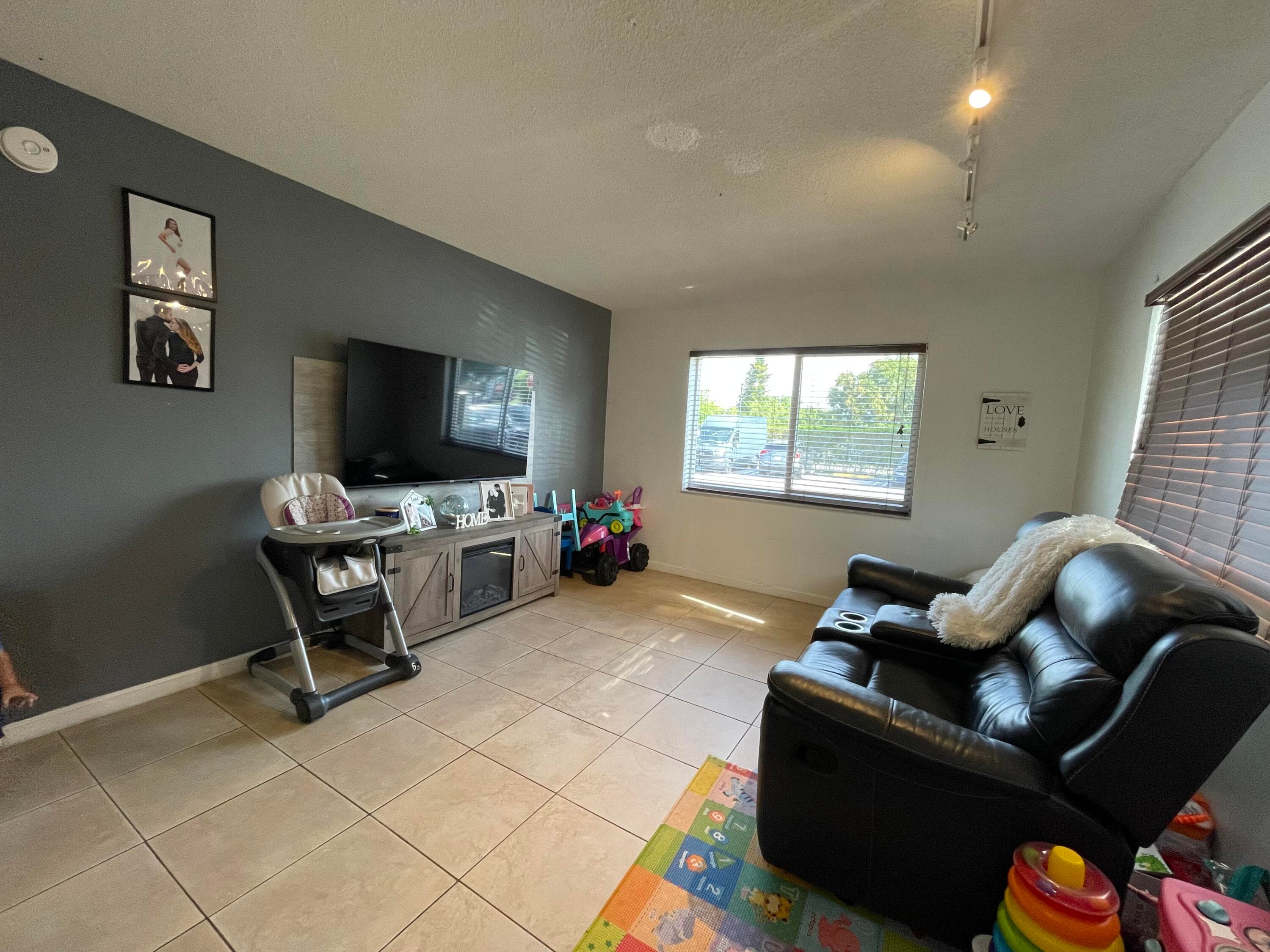 3300 NE 10th Terrace 1, Pompano Beach, FL 33064 — photo 18 of 18