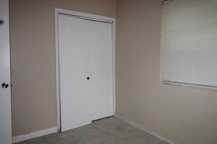 1417 W 32nd Street, Riviera Beach, FL 33404 — photo 12 of 17