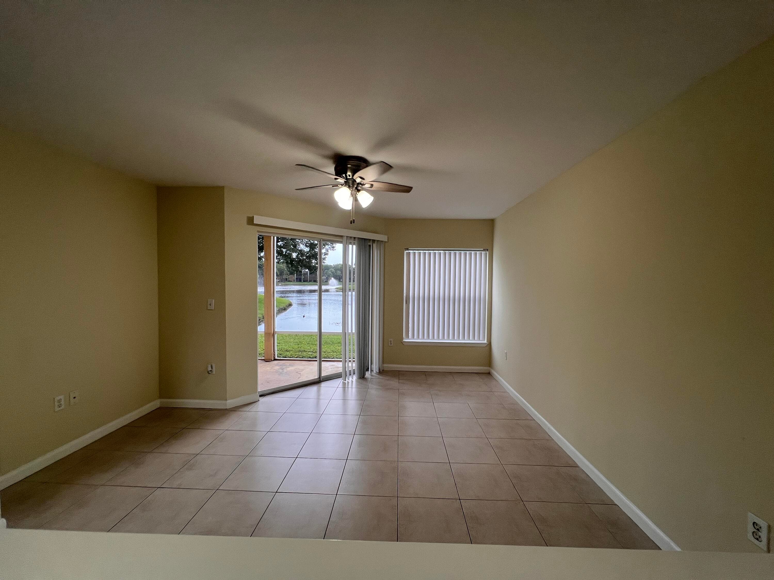 4847 Via Palm Lakes 1005, West Palm Beach, FL 33417 — photo 5 of 32
