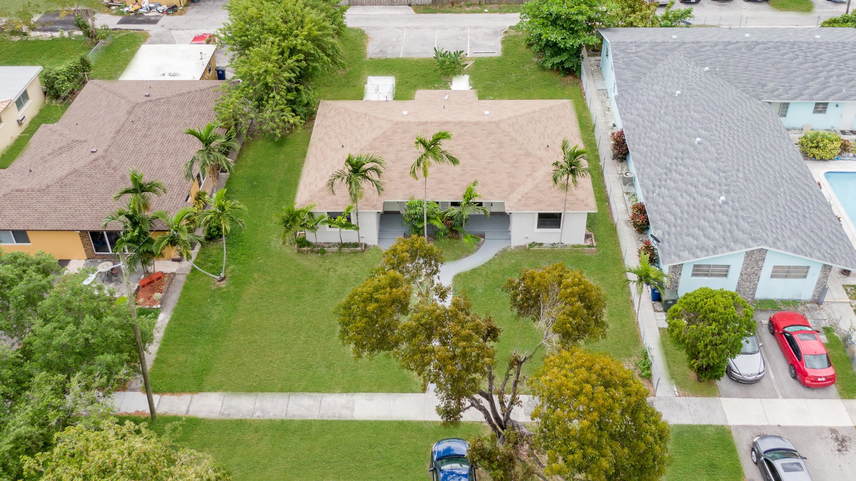 814 NE 8th Street, Hallandale Beach, FL 33009 — photo 19 of 25